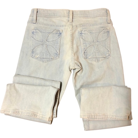 Habitual Jeans With Signature Maltese Cross Back Pocket Detail NEW WITH TAGS. - Picture 2 of 5
